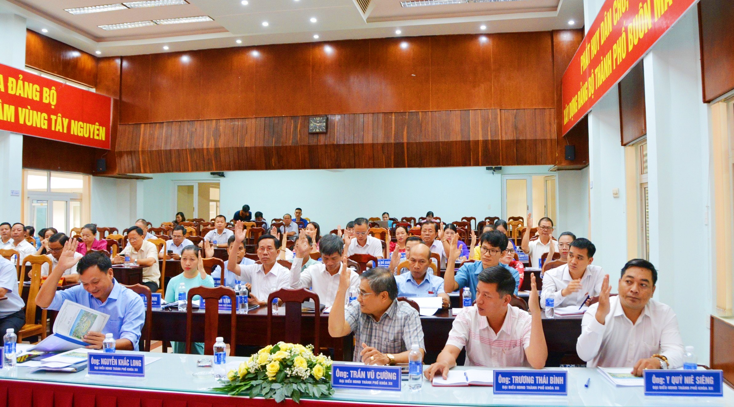 Thông qua Nghị quyết sắp xếp đơn vị hành chính cấp xã thuộc TP. Buôn Ma Thuột, giai đoạn 2023 – 2025