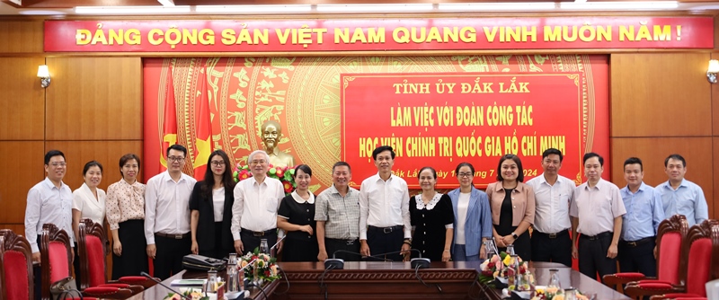 Đoàn khảo sát của Học viện Chính trị quốc gia Hồ Chí Minh làm việc với Thường trực Tỉnh ủy
