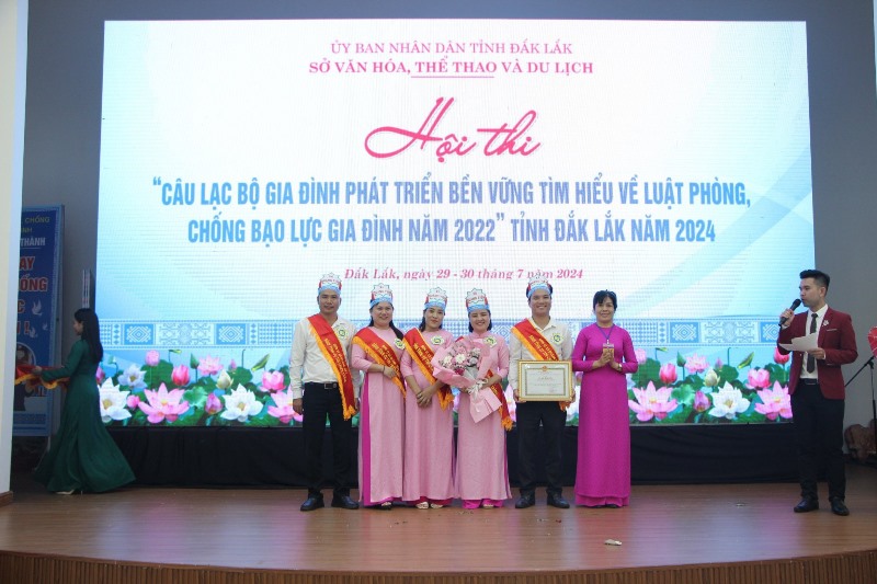 Bế mạc Hội thi tìm hiểu Luật Phòng, chống bạo lực gia đình