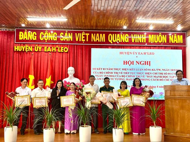 Huyện ủy Ea H’leo sơ kết 3 năm thực hiện Kết luận số 01-KL/TW của Bộ Chính trị