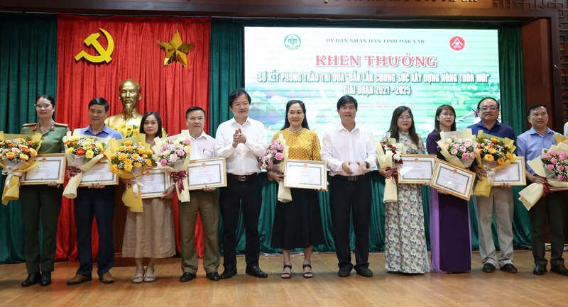 Nâng cao chất lượng Phong trào thi đua “Đắk Lắk chung sức xây dựng nông thôn mới” giai đoạn 2021-2025