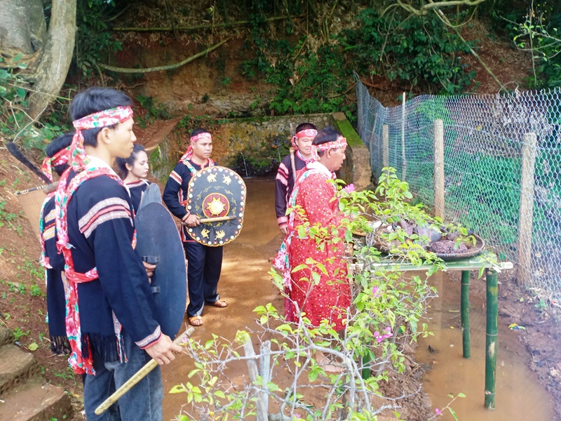 Phục dựng Lễ cúng bến nước của người Êđê tại xã Ea Yông, huyện Krông Pắc