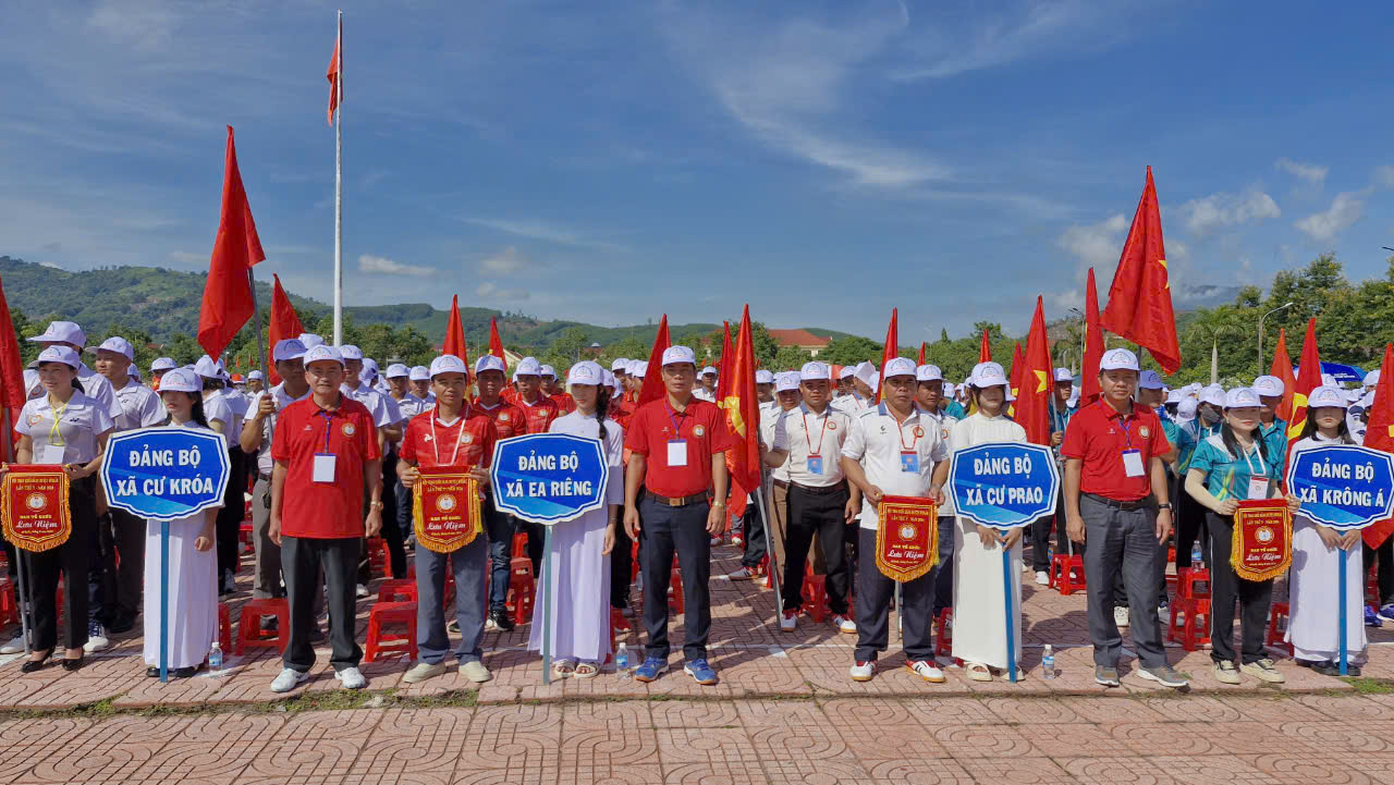 Gần 1.000 vận động viên tham gia Hội thao khối Đảng huyện M’Drắk, lần thứ V- năm 2024