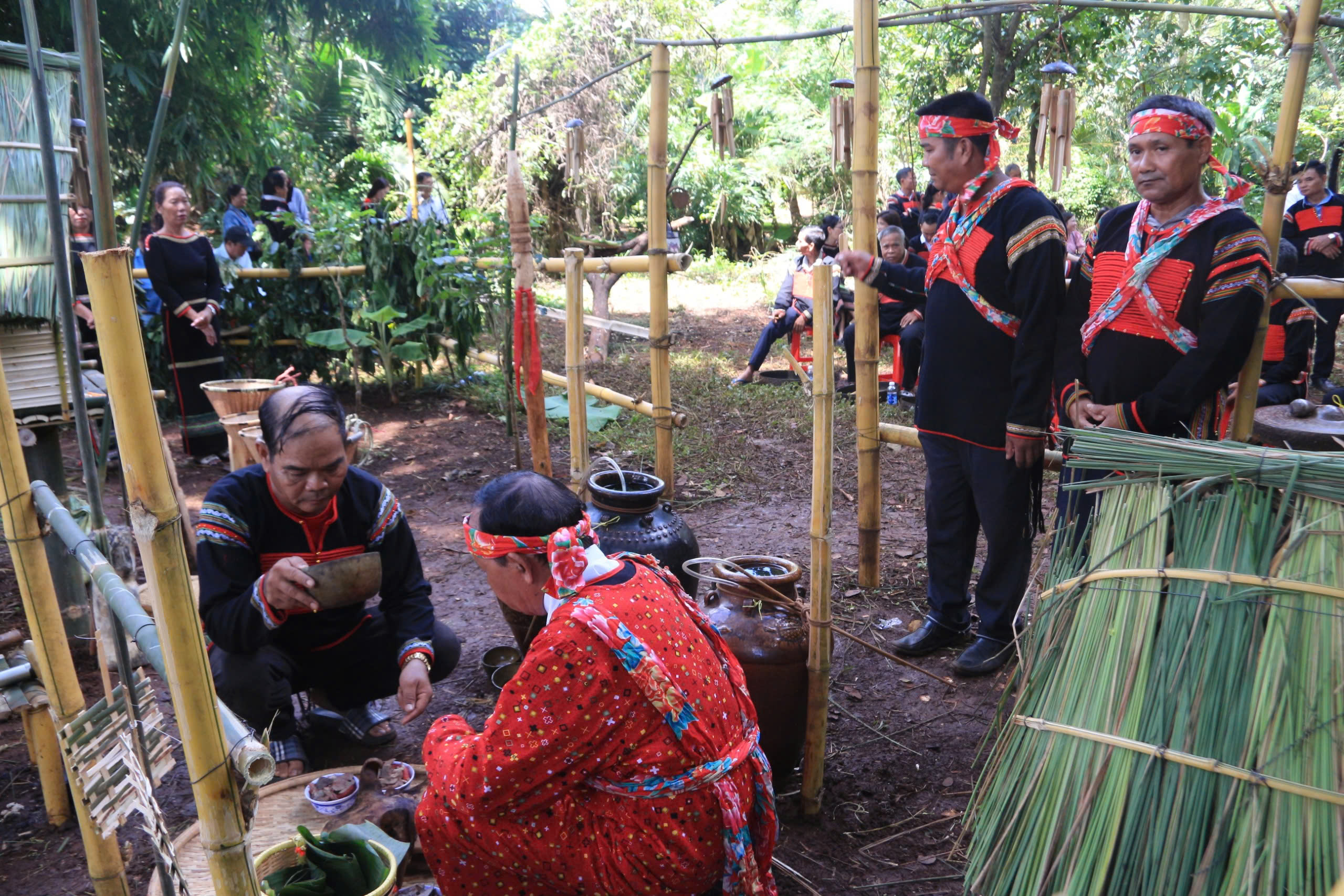 Huyện Cư M’Gar phục dựng nghi lễ cúng no đủ của người Ê Đê tại buôn Sút M’drang, xã Cư Suê