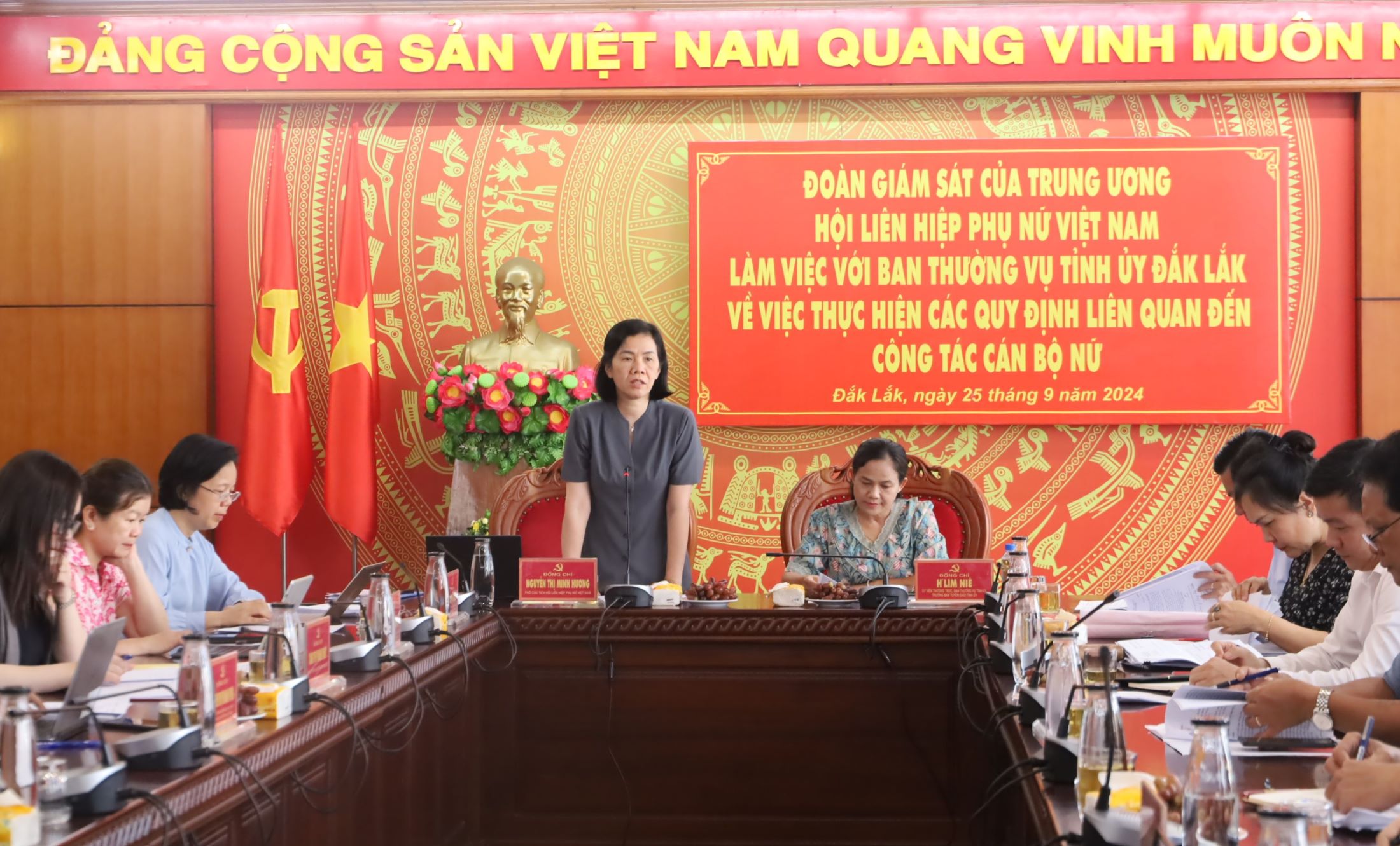 Đoàn công tác của Trung ương Hội Liên hiệp Phụ nữ Việt Nam làm việc với Ban Thường vụ Tỉnh ủy Đắk Lắk