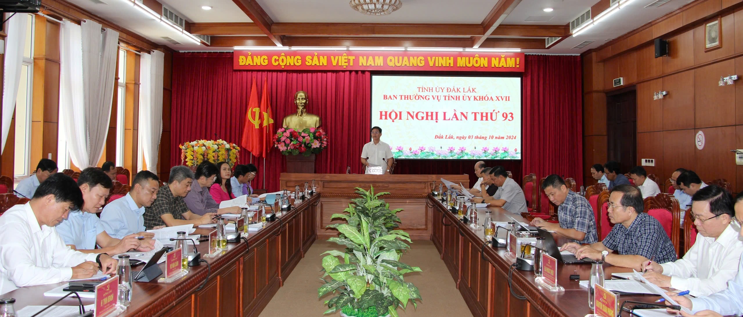 Hội nghị Ban Thường vụ Tỉnh ủy lần thứ 93