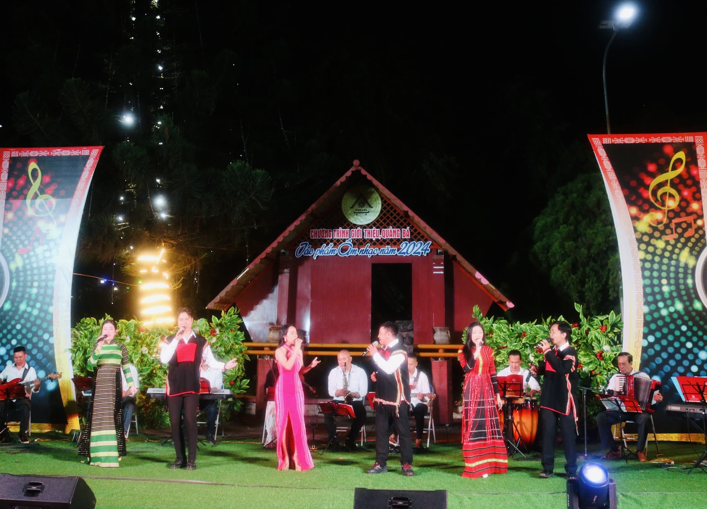 Giới thiệu, quảng bá tác phẩm âm nhạc viết về tỉnh Đắk Lắk