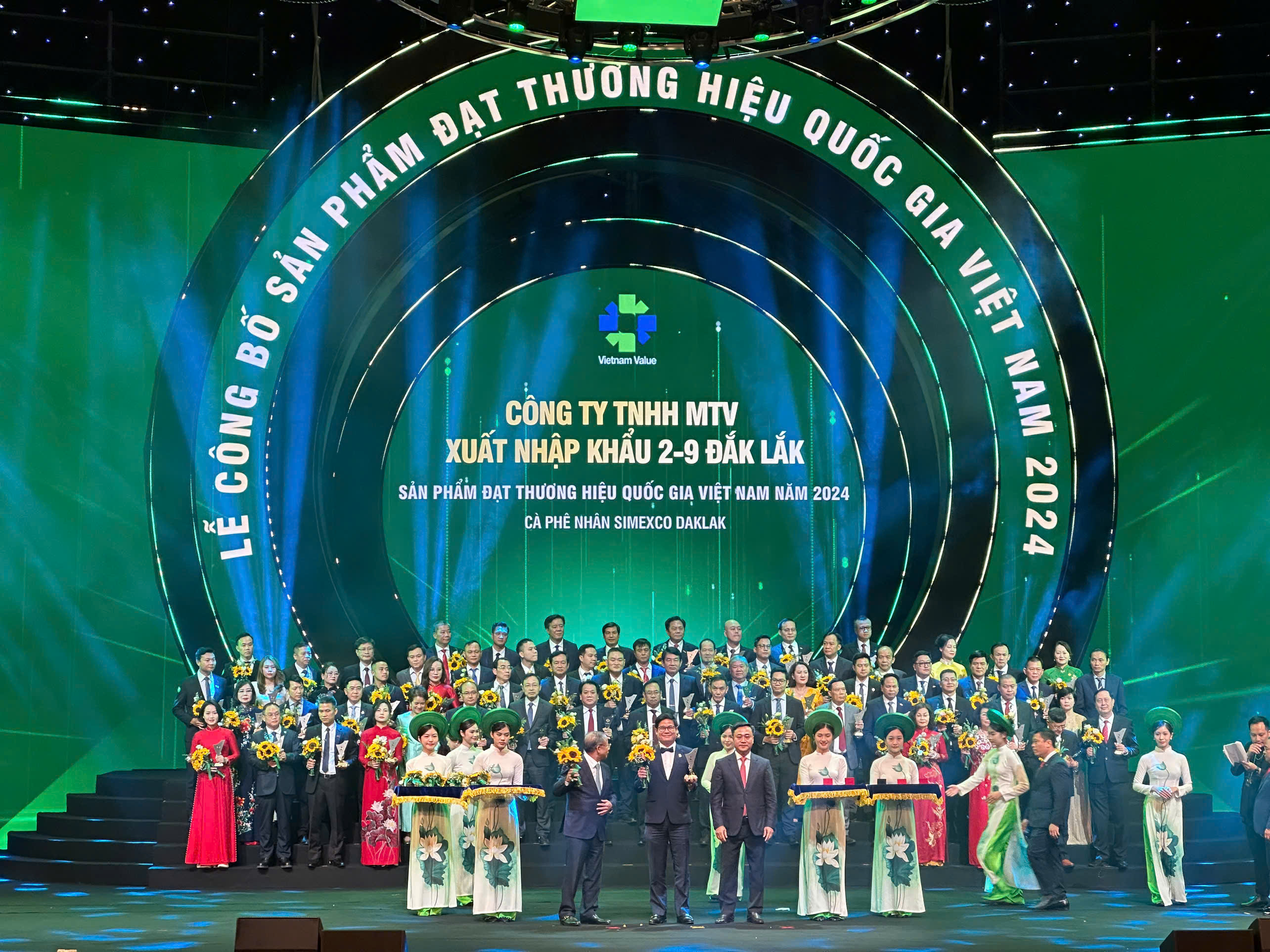 Simexco Daklak được vinh danh doanh nghiệp đạt Thương hiệu quốc gia Việt Nam năm 2024