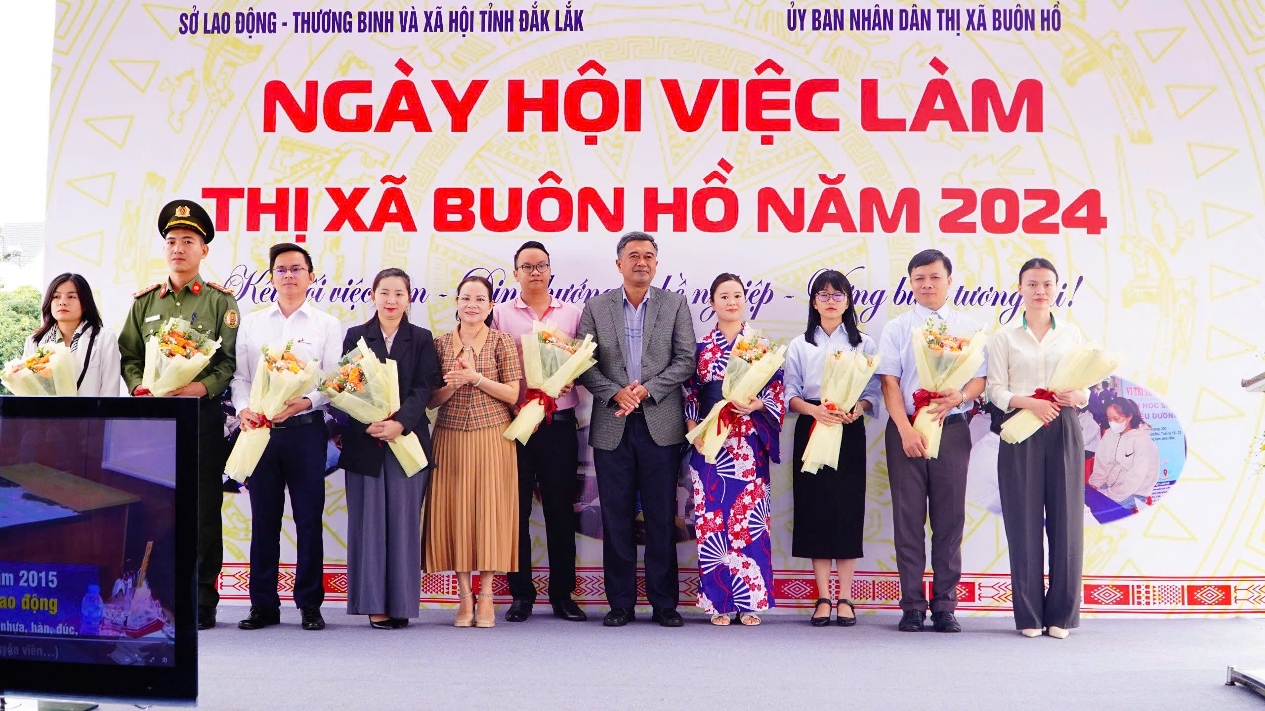 Hơn 500 người lao động tham dự Ngày hội việc làm Thị xã Buôn Hồ năm 2024