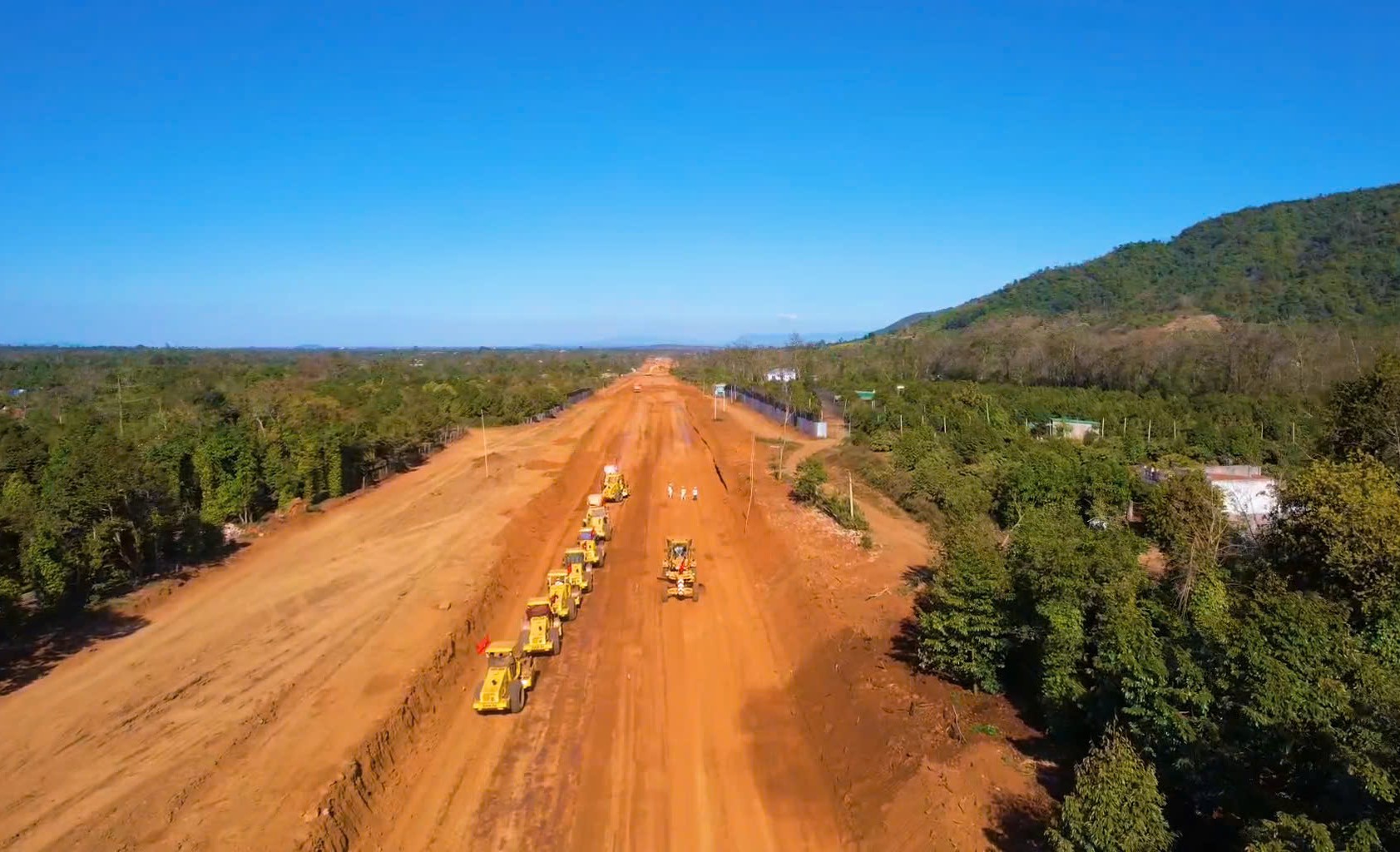 Cơ bản hoàn thành công tác di dời hạ tầng kỹ thuật Dự án thành phần 3 thuộc Dự án cao tốc Khánh Hòa – Buôn Ma Thuột
