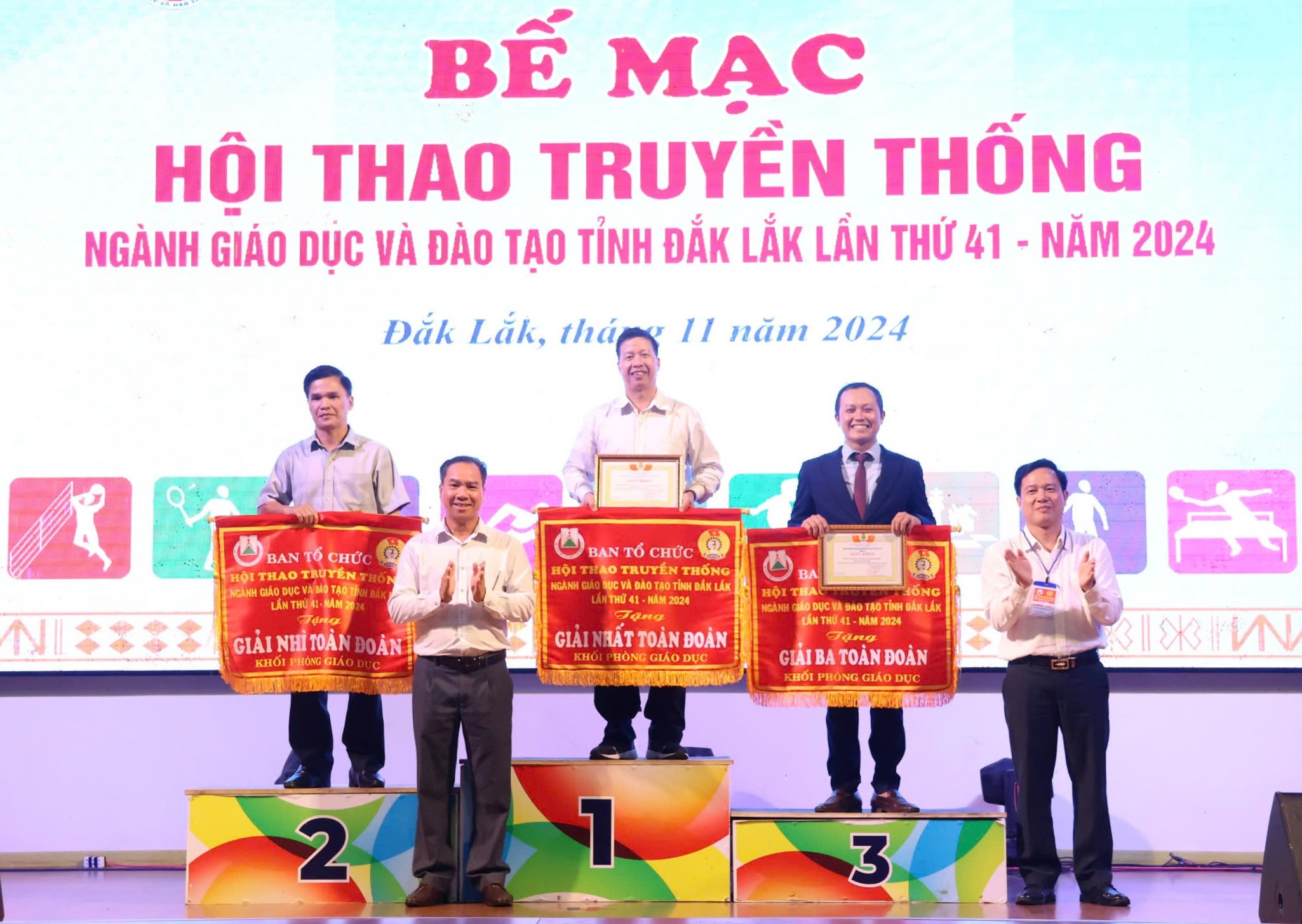 Bế mạc Hội thao truyền thống ngành Giáo dục và Đào tạo tỉnh Đắk Lắk lần thứ 41 - năm 2024