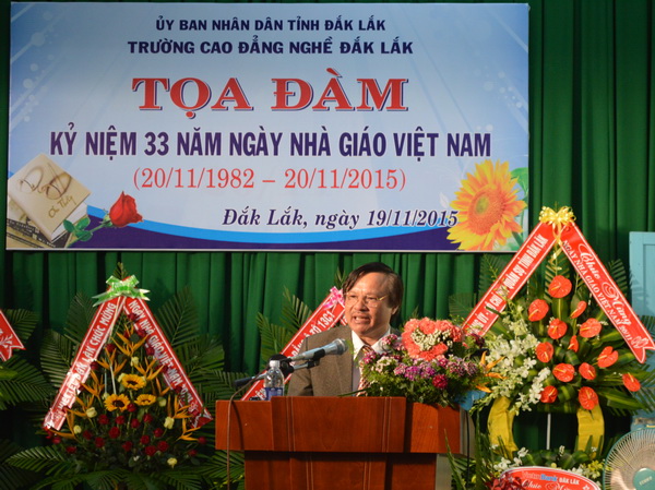 Trường Cao đẳng Nghề Đắk Lắk tổ chức tọa đàm kỷ niệm Ngày Nhà giáo Việt Nam