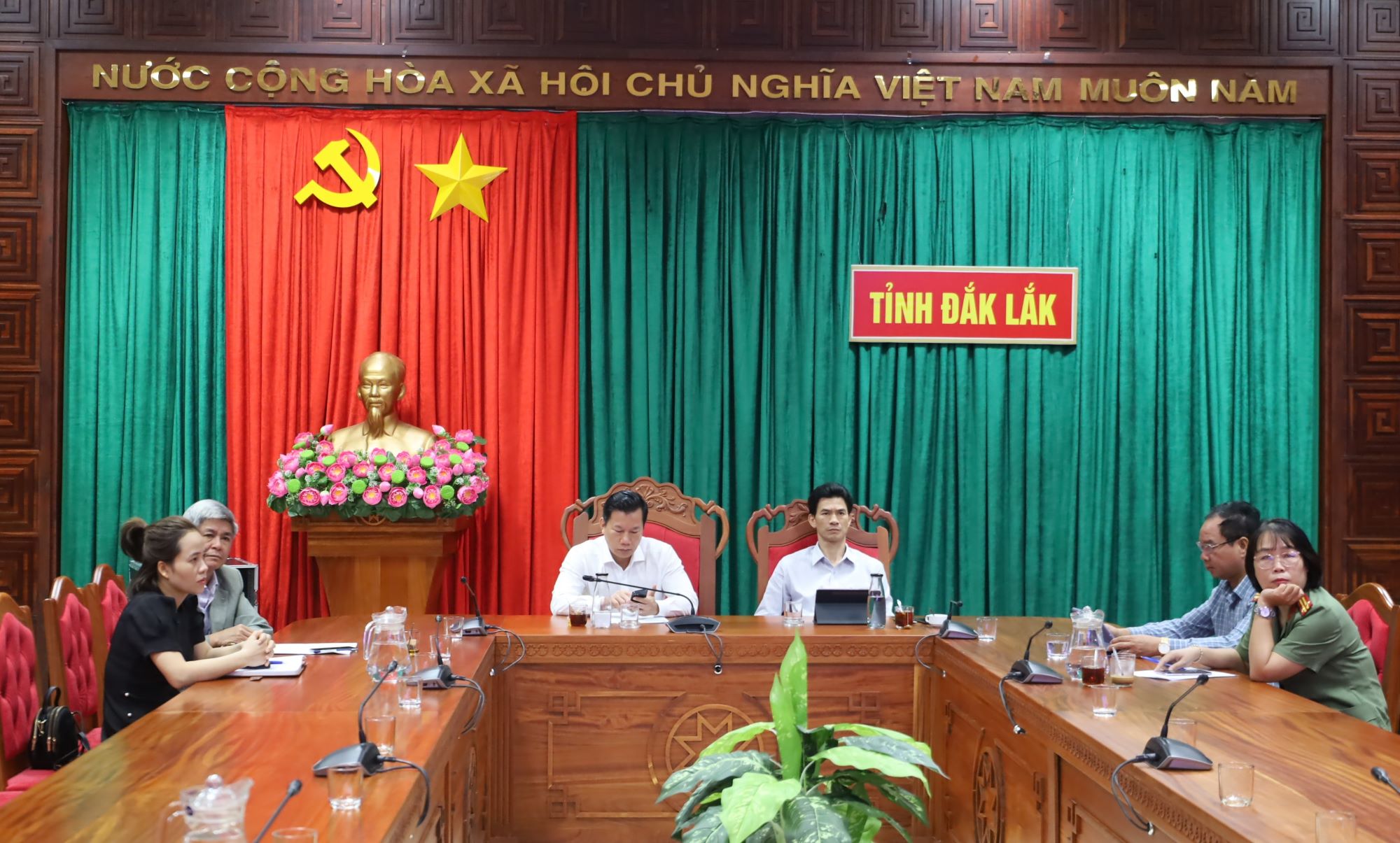 Mít tinh hưởng ứng Ngày Thế giới phòng, chống AIDS