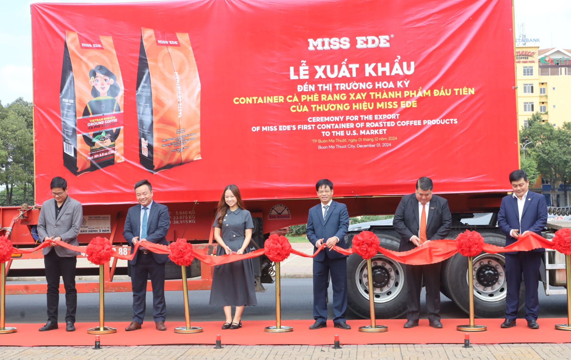 Xuất khẩu container cà phê thành phẩm đầu tiên của nhãn hiệu Miss Ede đến Hoa Kỳ