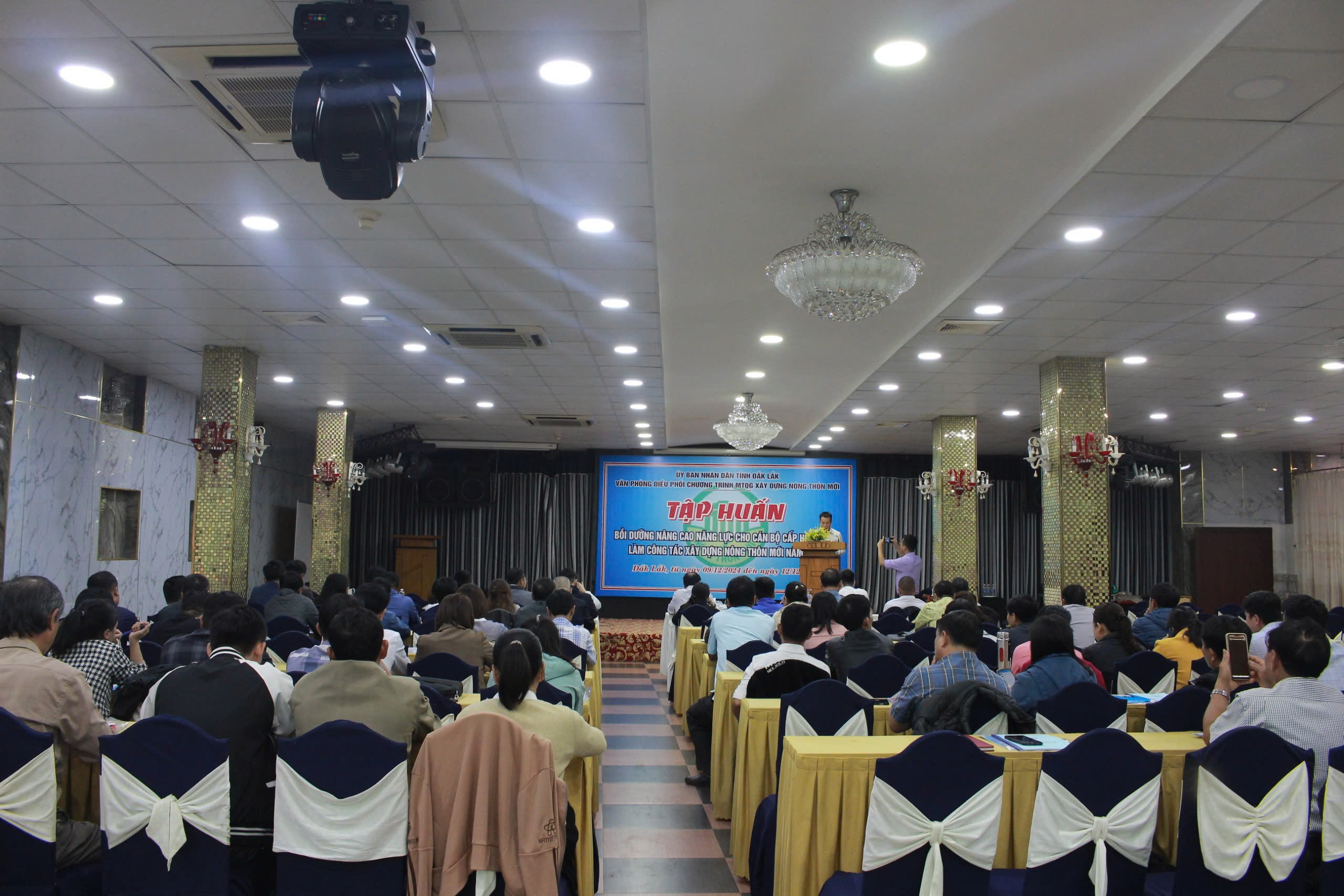 Khai mạc lớp tập huấn kỹ năng cho cán bộ cấp huyện, xã đã đạt chuẩn nông thôn mới