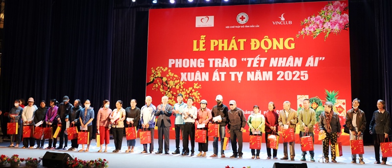 Đắk Lắk phát động phong trào "Tết nhân ái" Xuân Ất Tỵ năm 2025