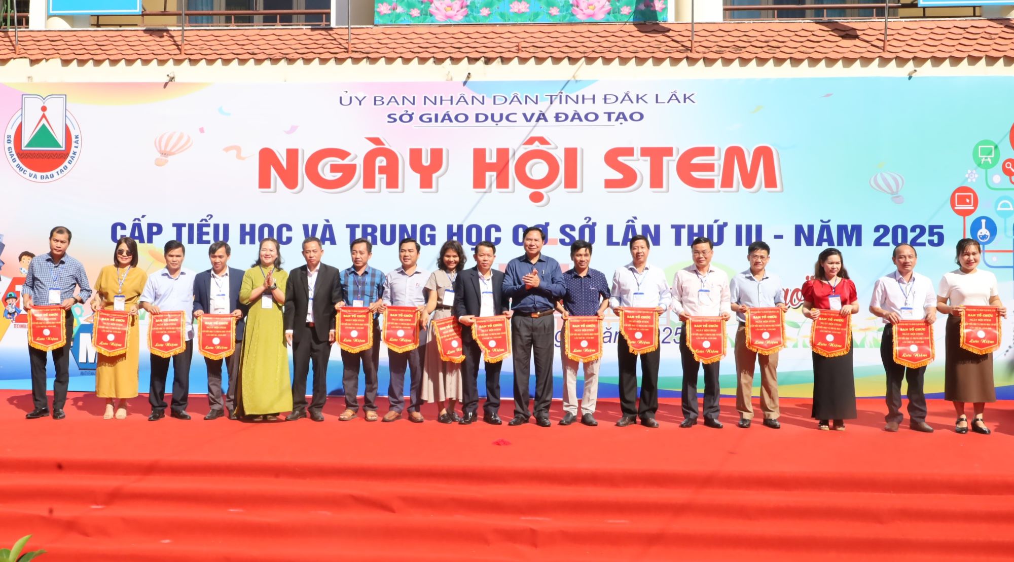 Khai mạc Ngày hội STEM cấp tiểu học và THCS tỉnh Đắk Lắk lần thứ III – năm 2025