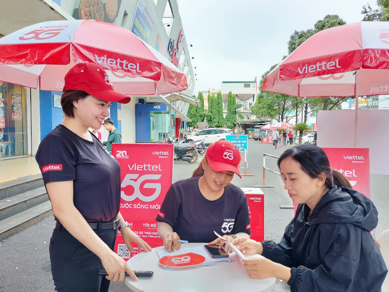 TP. Buôn Ma Thuột ưu tiên nguồn lực cho các dự án trọng điểm về chuyển đổi số và phát triển đô thị thông minh bền vững phục vụ người dân