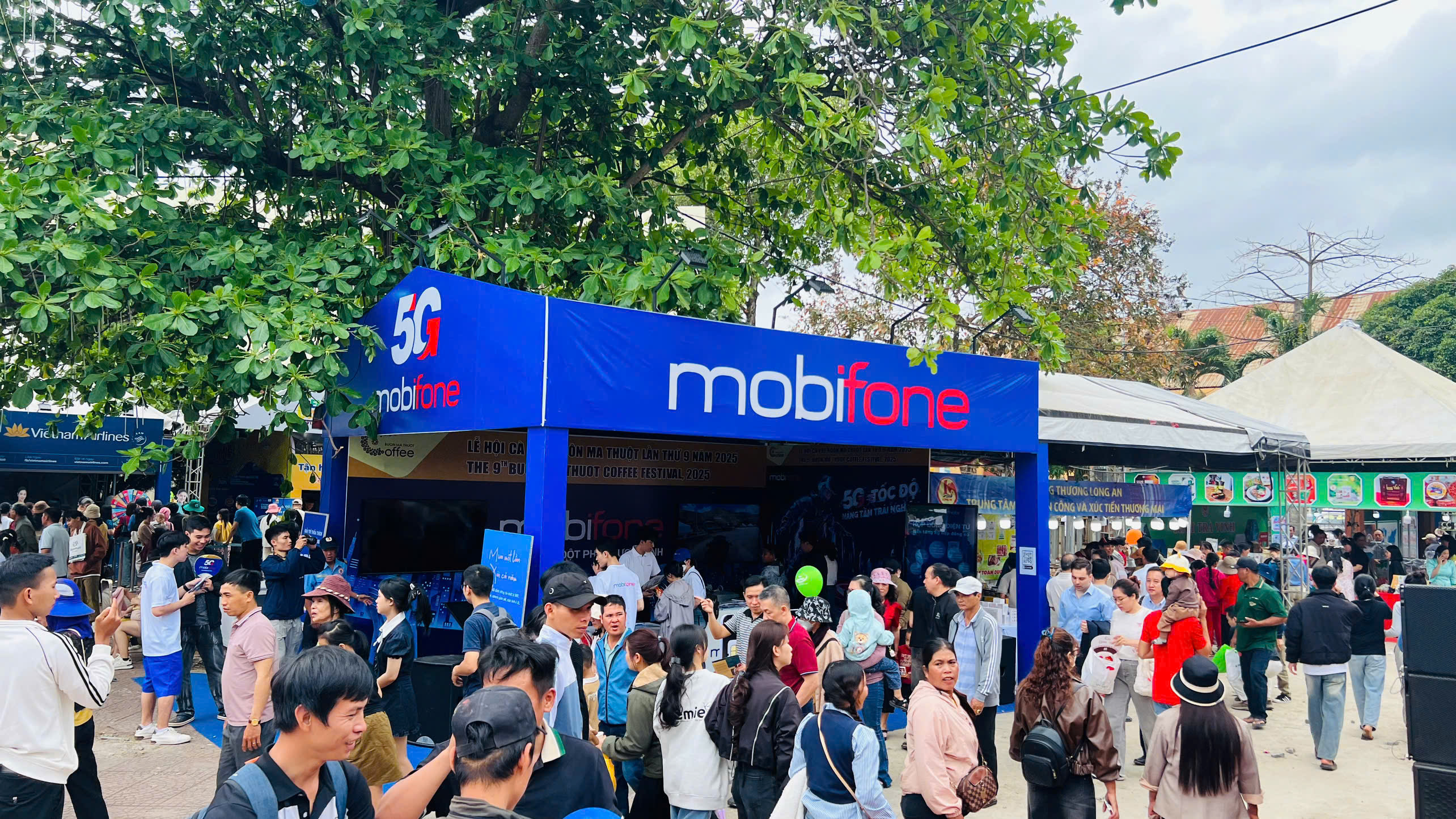 Trải nghiệm công nghệ số cùng MobiFone tại Lễ hội Cà phê Buôn Ma Thuột lần thứ 9 năm 2025