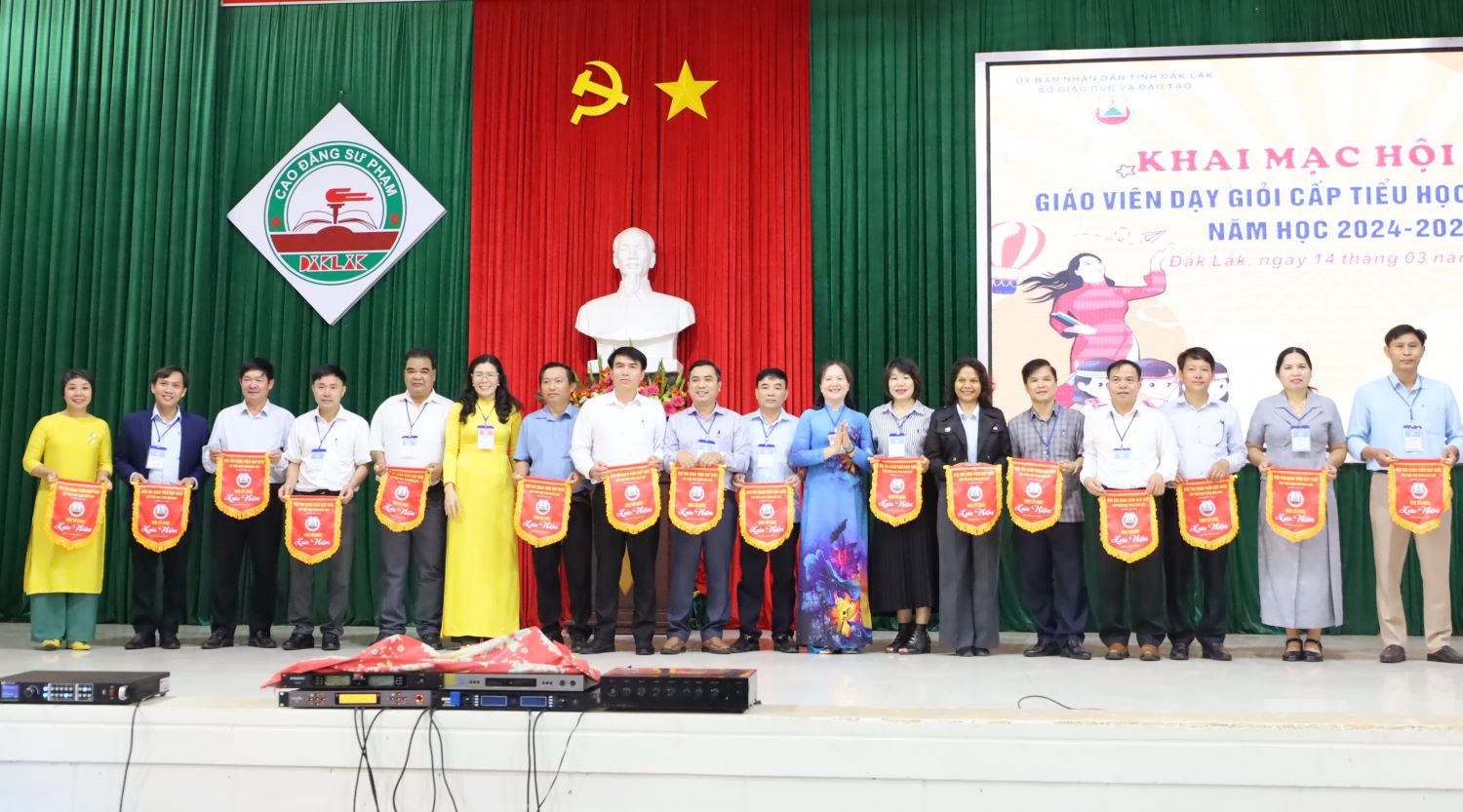 Khai mạc Hội thi giáo viên dạy giỏi cấp Tiểu học tỉnh Đắk Lắk năm học 2024 - 2025
