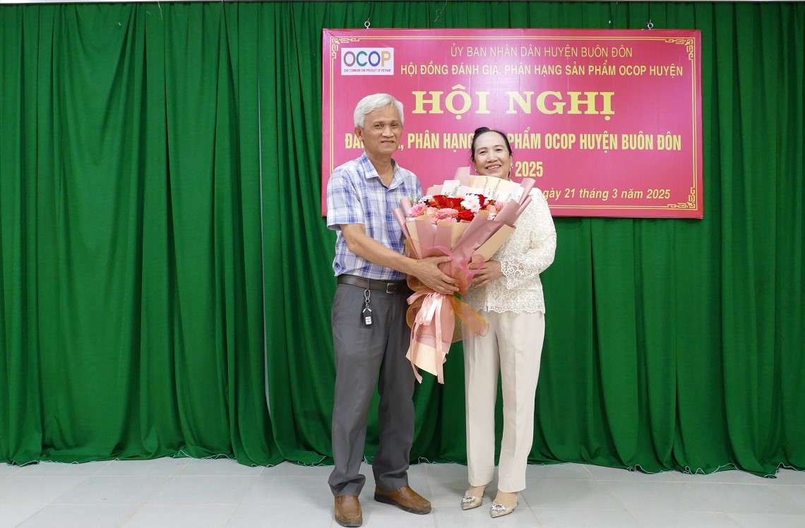 Đánh giá, phân hạng sản phẩm OCOP huyện Buôn Đôn năm 2025