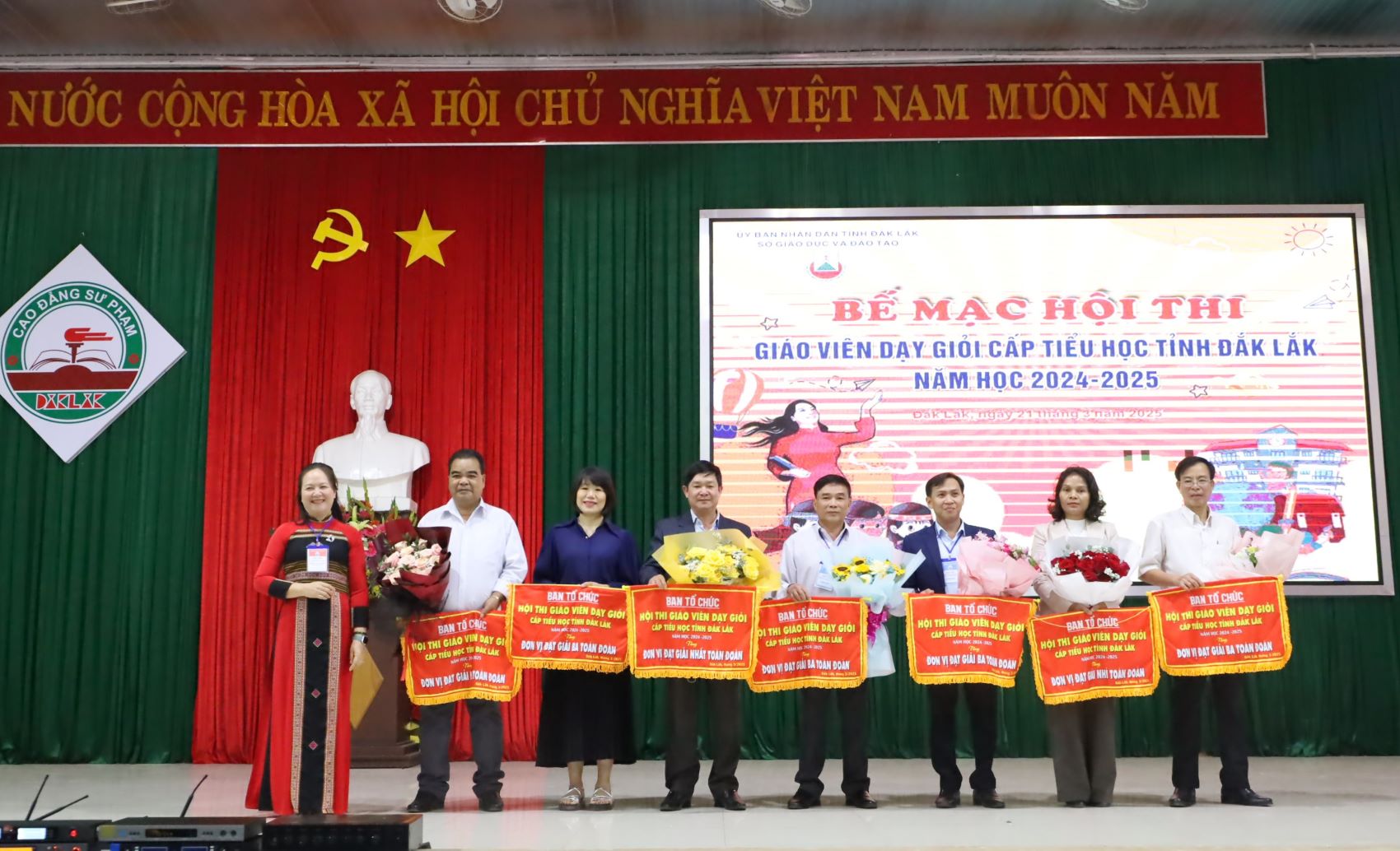 TP. Buôn Ma Thuột đạt giải Nhất toàn đoàn tại Hội thi giáo viên dạy giỏi cấp Tiểu học tỉnh Đắk Lắk