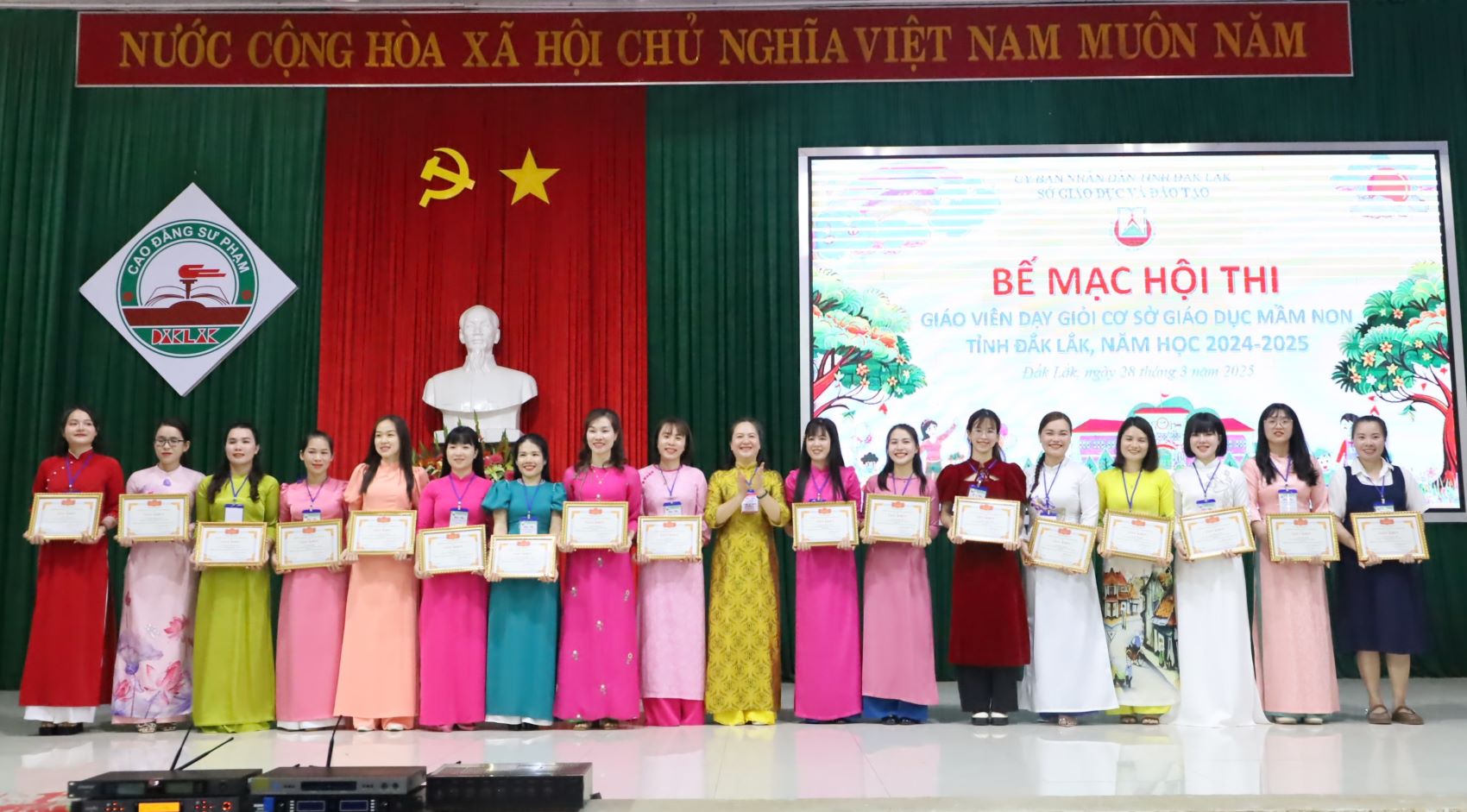 Bế mạc Hội thi giáo viên dạy giỏi cơ sở giáo dục mầm non tỉnh Đắk Lắk năm học 2024 - 2025