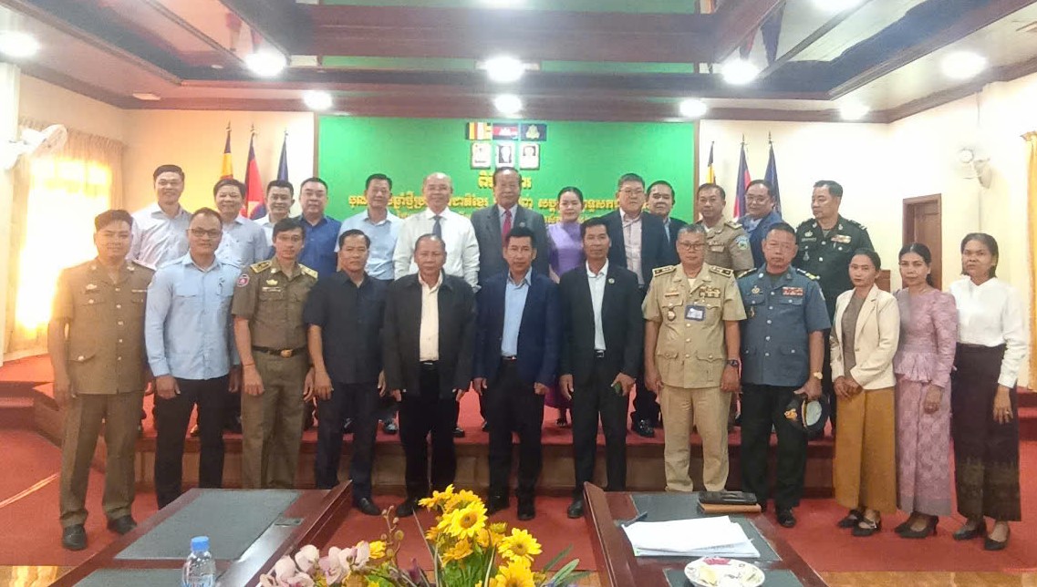 Đoàn công tác UBND tỉnh Đắk Lắk thăm, chúc Tết tại tỉnh Mondulkiri, Campuchia