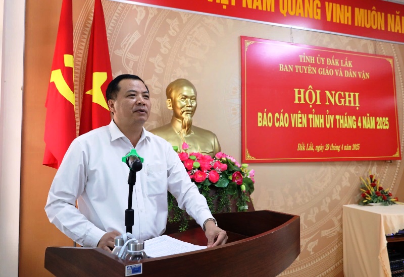 Hội nghị báo cáo viên Tỉnh ủy tháng 4 năm 2025.
