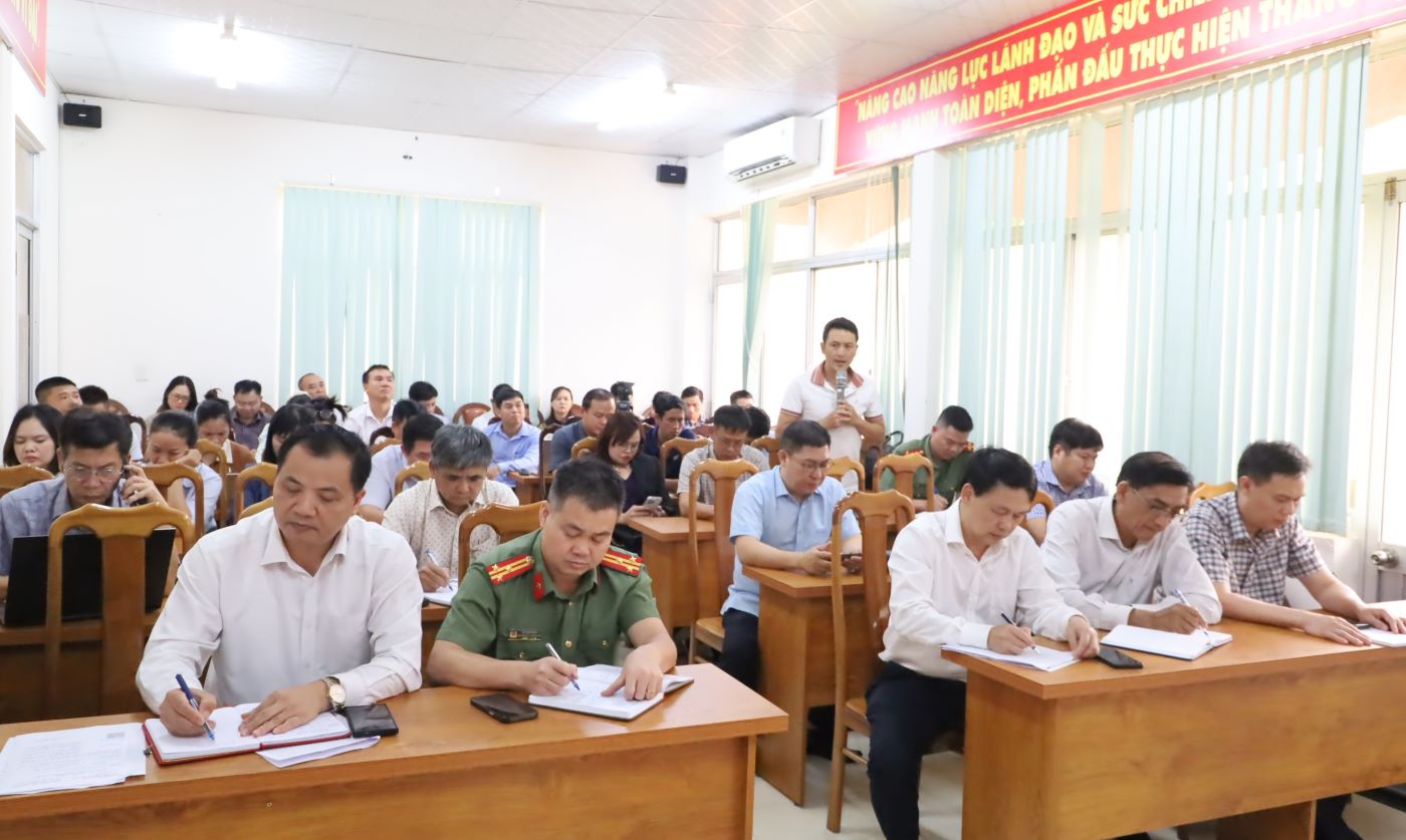 Giao ban báo chí định kỳ tháng 4/2025