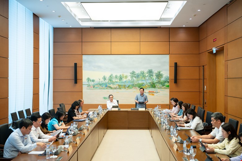 Đoàn đại biểu Quốc hội tỉnh Đắk Lắk tham gia thảo luận các dự thảo Luật tại Kỳ họp thứ 9, Quốc hội khóa XV