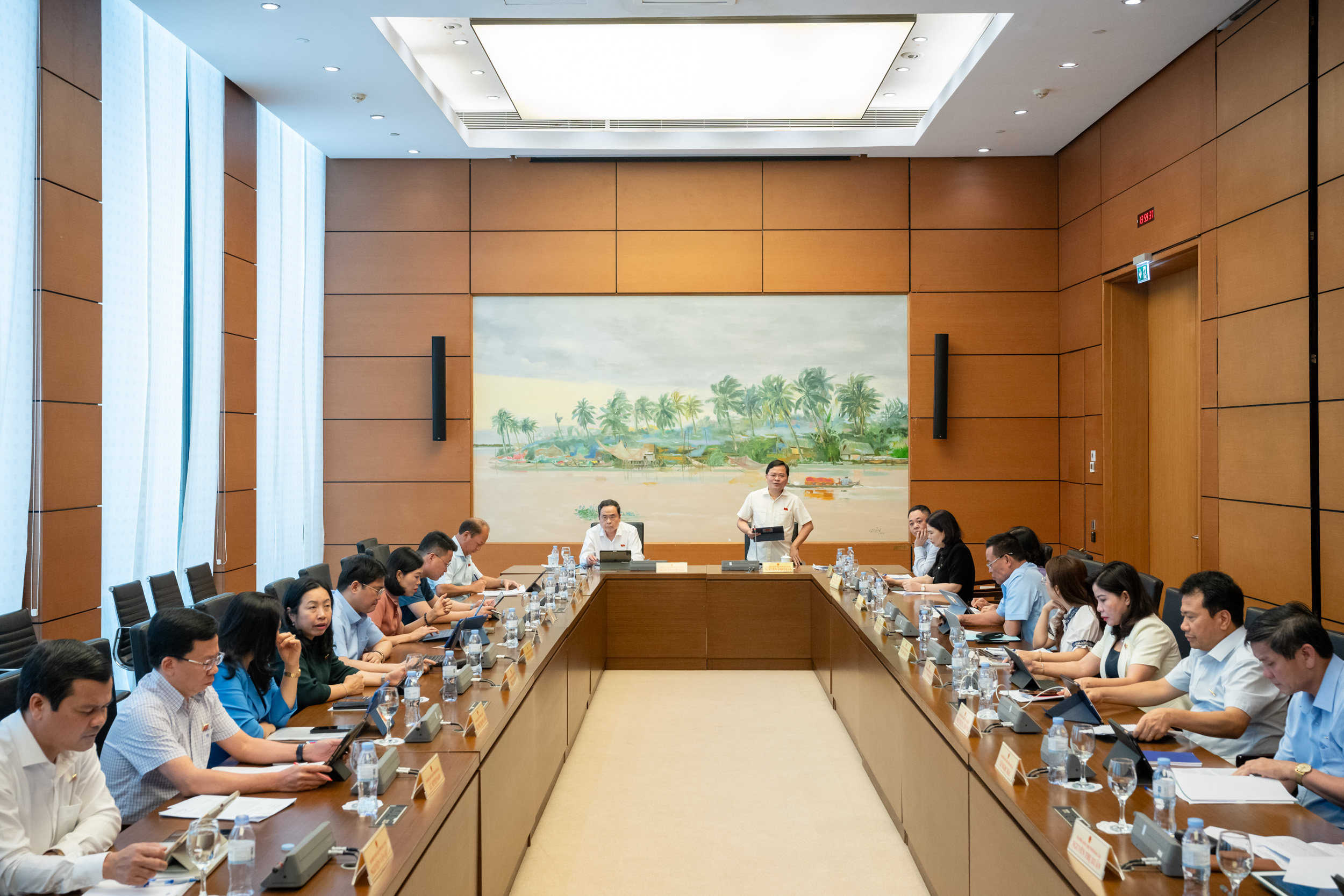 Đoàn đại biểu Quốc hội tỉnh Đắk Lắk tham gia góp ý dự thảo Nghị quyết về cơ chế, chính sách phát triển kinh tế tư nhân