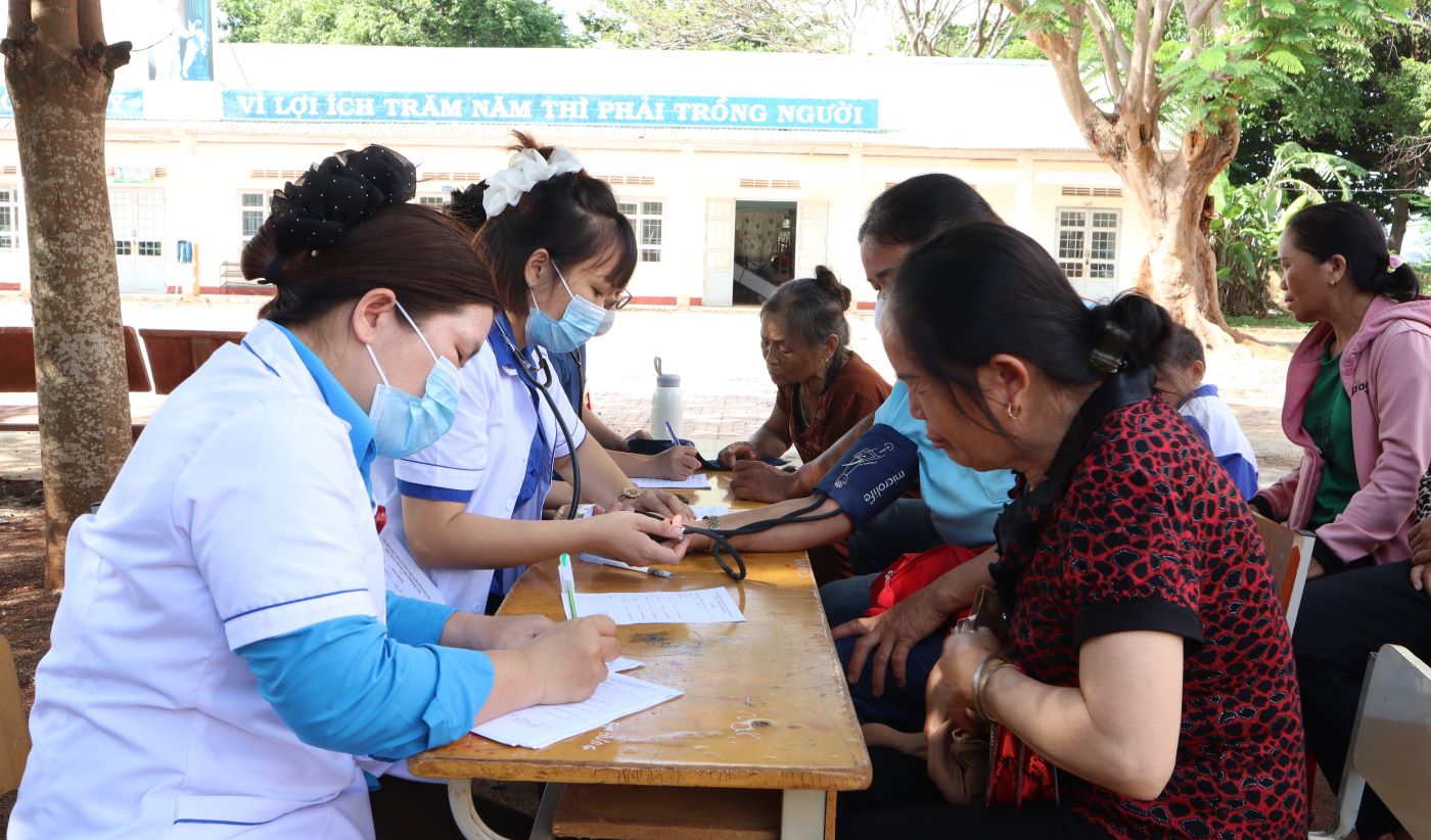 Ngày hội “Thầy thuốc trẻ làm theo lời Bác, tình nguyện vì sức khỏe cộng đồng năm 2025”