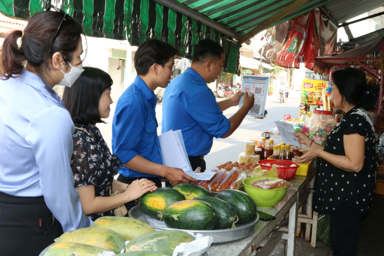 Đắk Lắk thành lập hơn 200 đội hình tình nguyện “Bình dân học vụ số”