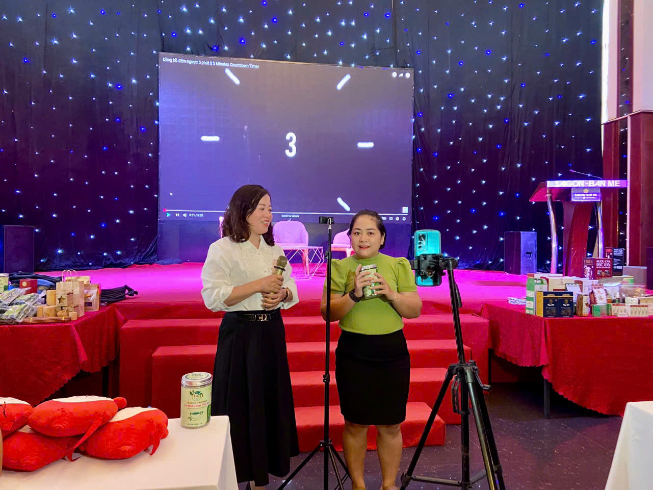 Hỗ trợ hơn 100 sản phẩm Đắk Lắk lên livestream TikTok Shop, thúc đẩy thương mại điện tử và thanh toán không tiền mặt