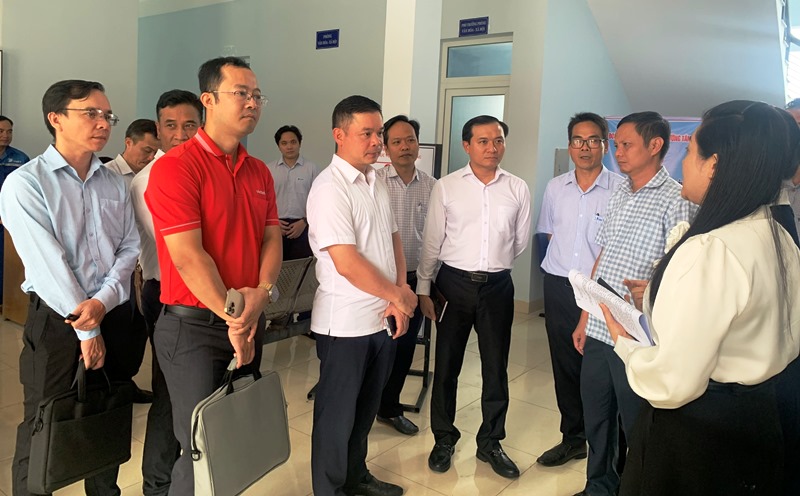 Phó Bí thư Tỉnh ủy Đỗ Hữu Huy: Tích cực triển khai 4 nền tảng số, dùng AI để hỗ trợ người dân giải quyết thủ tục hành chính