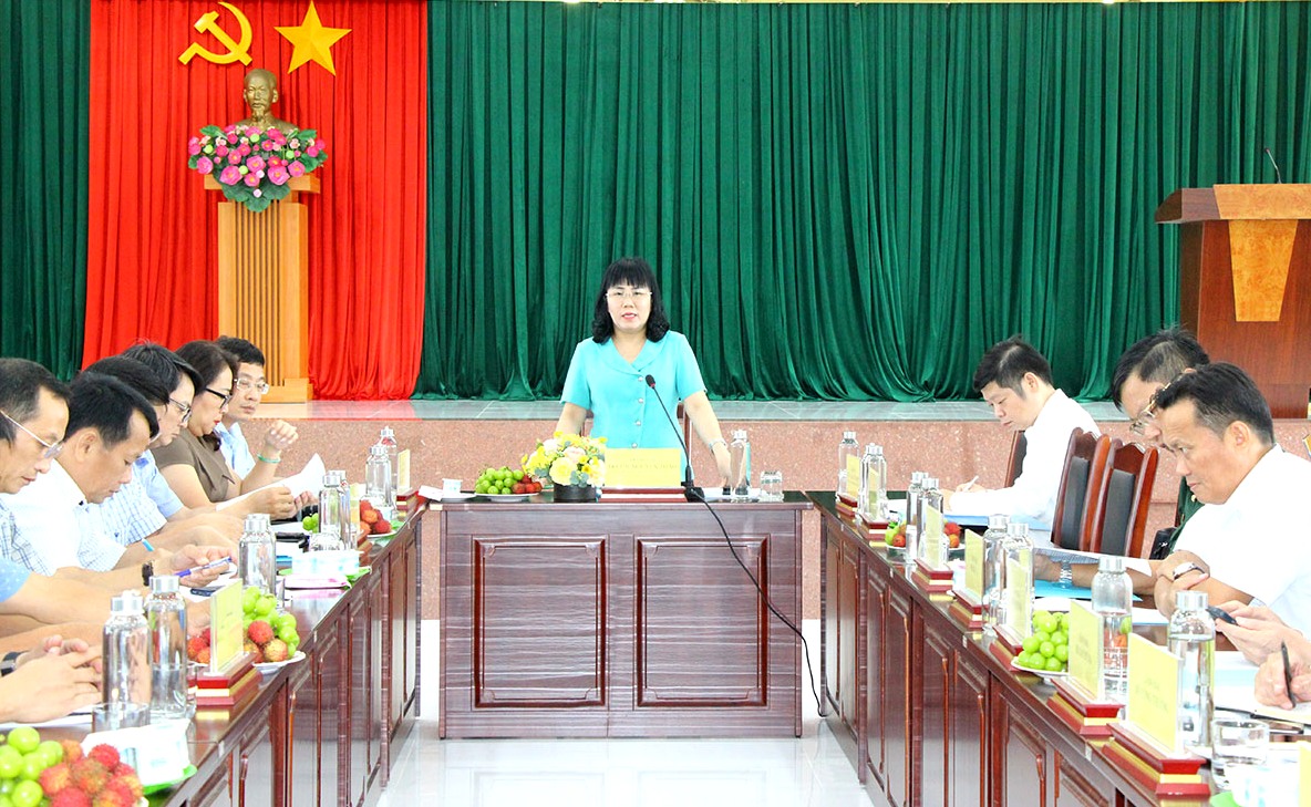 Lãnh đạo UBND tỉnh Đắk Lắk làm việc với Ban Quản lý Khu kinh tế Phú Yên