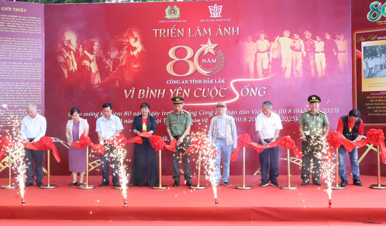 Khai mạc Triển lãm ảnh “Công an Đắk Lắk – 80 năm, vì bình yên cuộc sống”