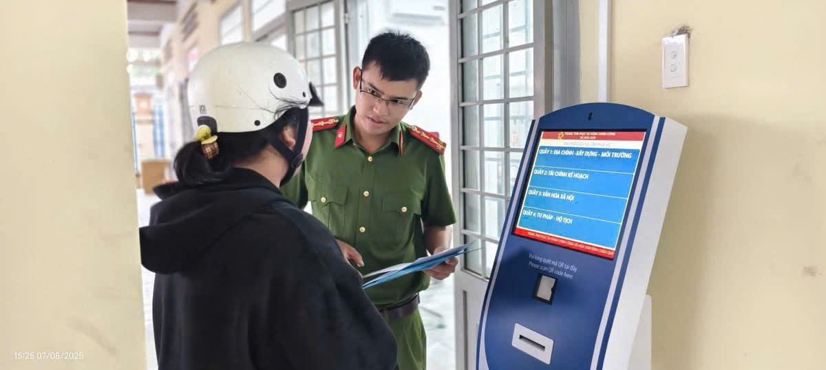 UBND Xã Hòa Sơn: Nâng cao hiệu quả phục vụ người dân bằng các sáng kiến cải cách hành chính đột phá, thiết thực