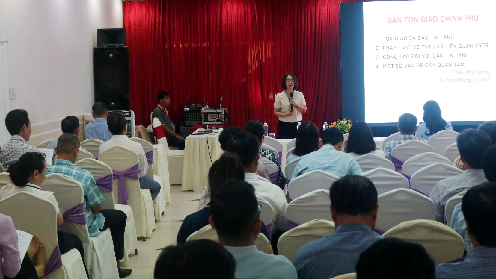 Hơn 120 đại biểu tham dự tập huấn, bồi dưỡng nghiệp vụ công tác tín ngưỡng, tôn giáo