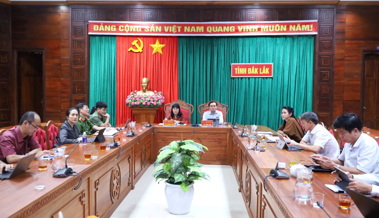 Thúc đẩy phát triển khoa học, công nghệ, đổi mới sáng tạo, chuyển đổi số