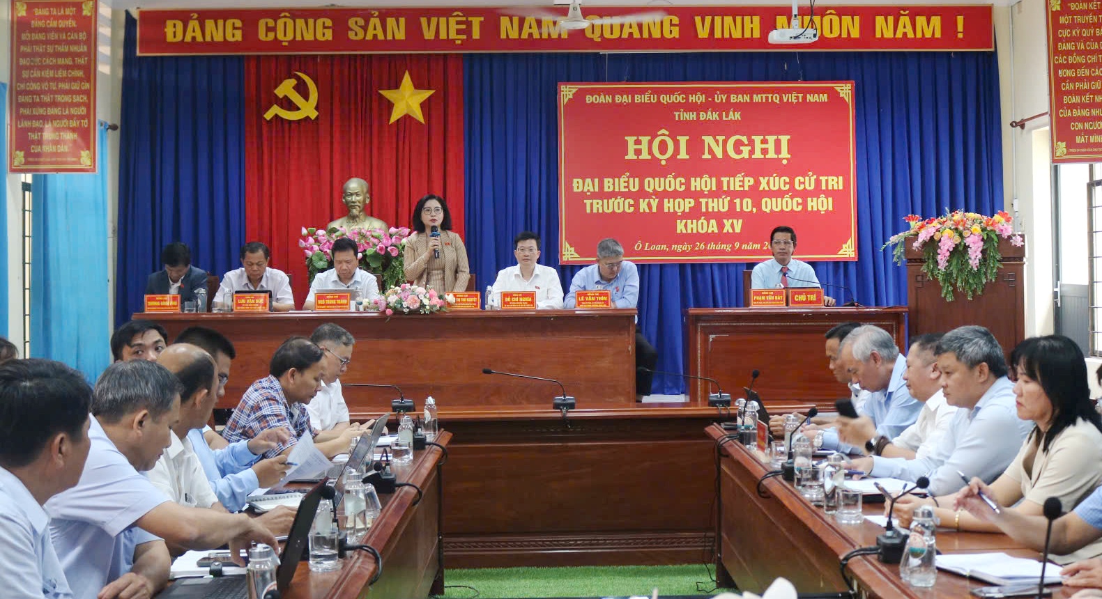 Cử tri kiến nghị nhiều nội dung về an sinh xã hội và hạ tầng giao thông