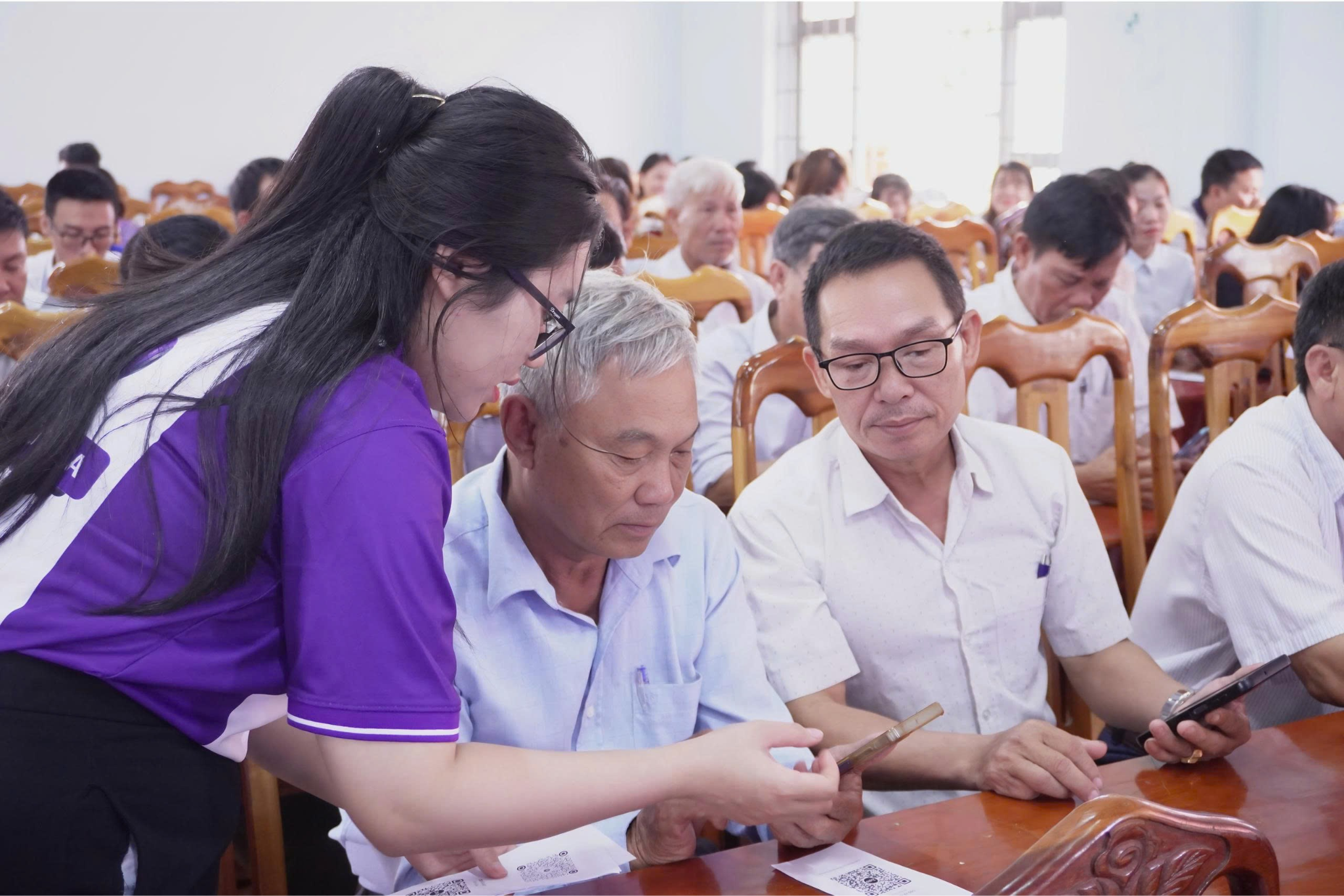 Xã Ea Kly tập huấn chuyển đổi số với nội dung ứng dụng công nghệ AI cho cán bộ, công chức và lực lượng nòng cốt tại địa phương