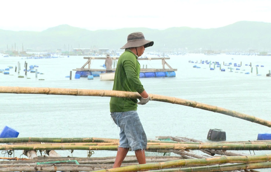 Phường Sông Cầu chủ động ứng phó bão số 13