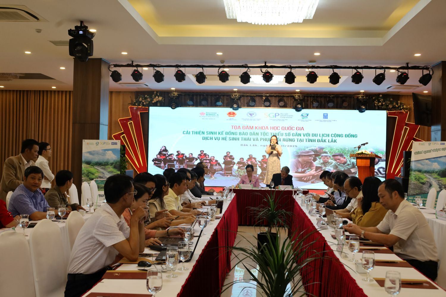 Tọa đàm khoa học xây dựng mô hình nông lâm nghiệp và du lịch cộng đồng cải thiện sinh kế đồng bào dân tộc thiểu số xã Đắk Phơi, tỉnh Đắk Lắk