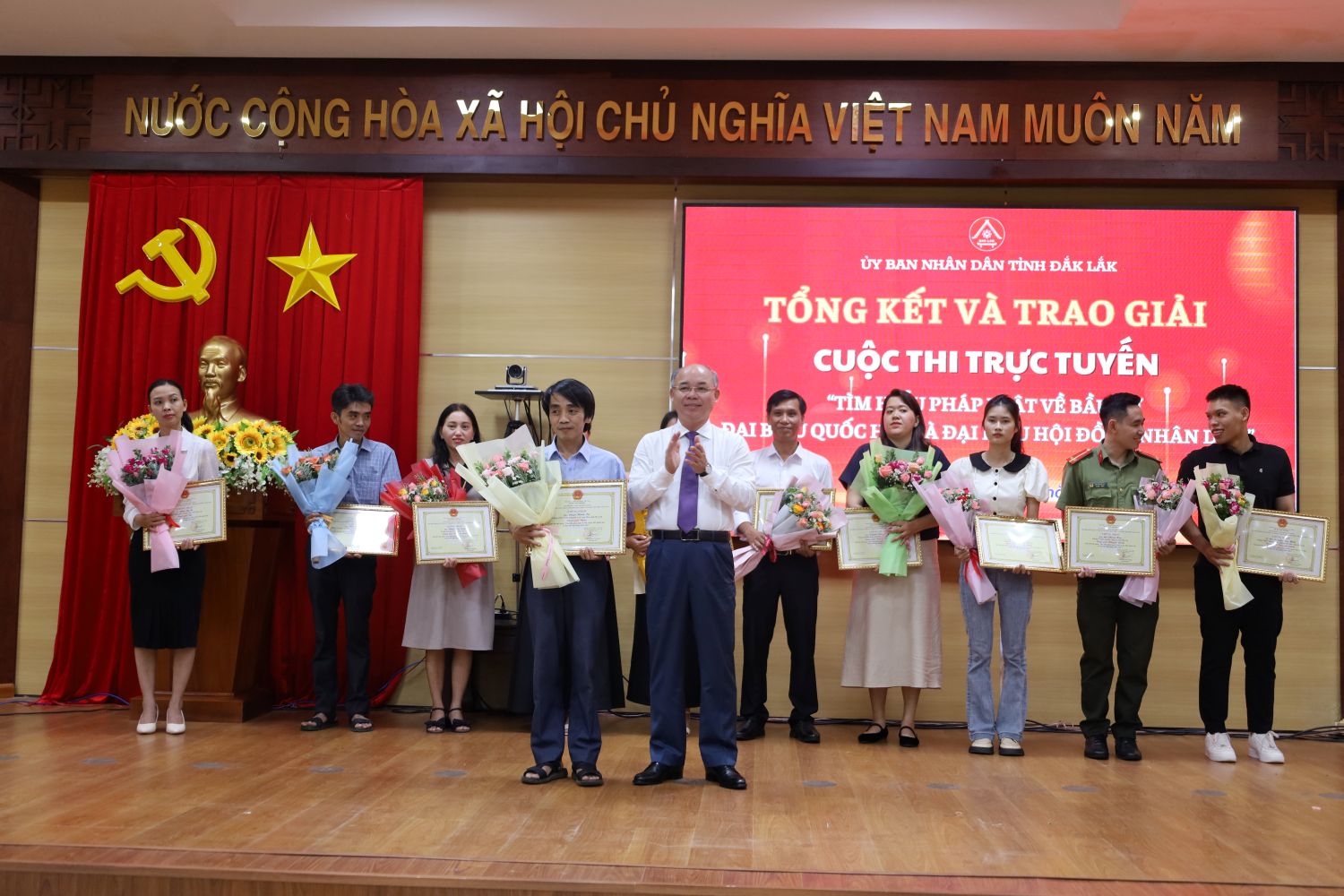 Tổng kết và trao giải Cuộc thi trực tuyến tìm hiểu pháp luật về bầu cử đại biểu Quốc hội và Hội đồng nhân dân tỉnh Đắk Lắk