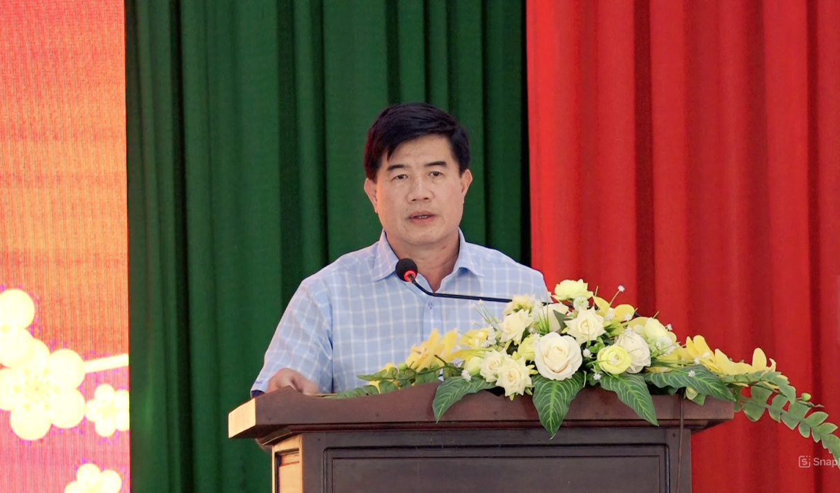 Tổ đại biểu số 3 HĐND tỉnh Đắk Lắk tiếp xúc cử tri sau Kỳ họp thứ Hai