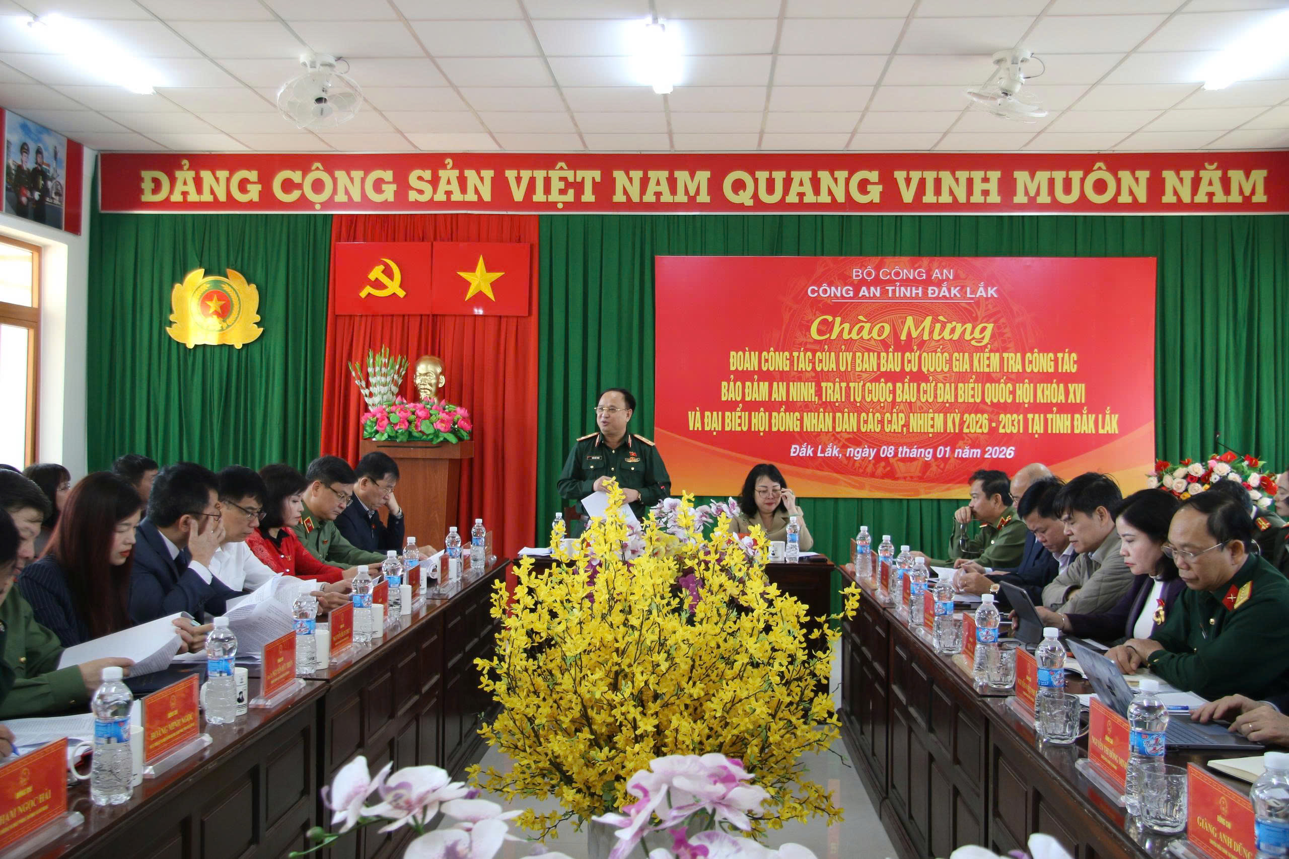 Chủ động nắm chắc tình hình từ sớm, từ xa, bảo đảm an ninh, trật tự phục vụ cho cuộc bầu cử