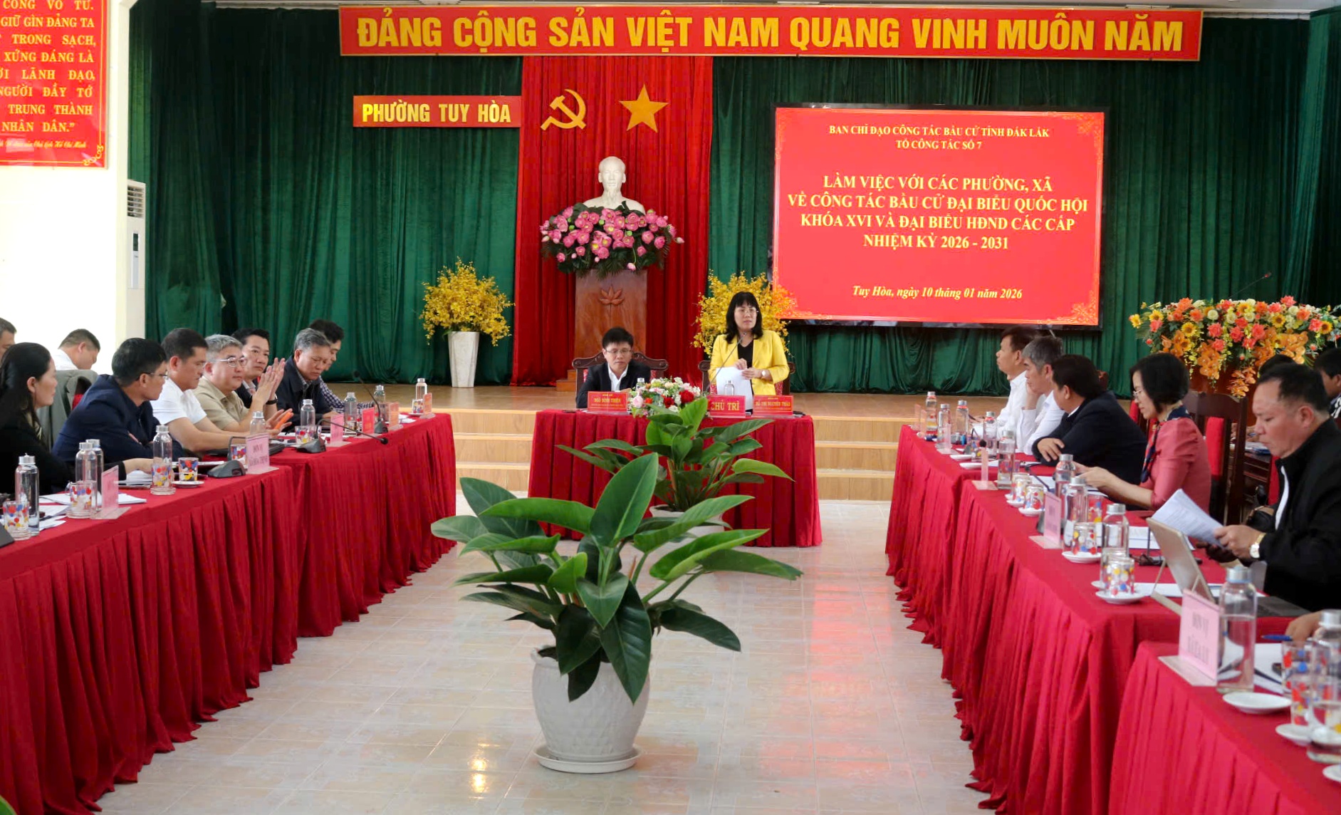 Tổ Công tác số 7 của Ban Chỉ đạo Công tác bầu cử tỉnh làm việc với các xã phường về công tác bầu cử