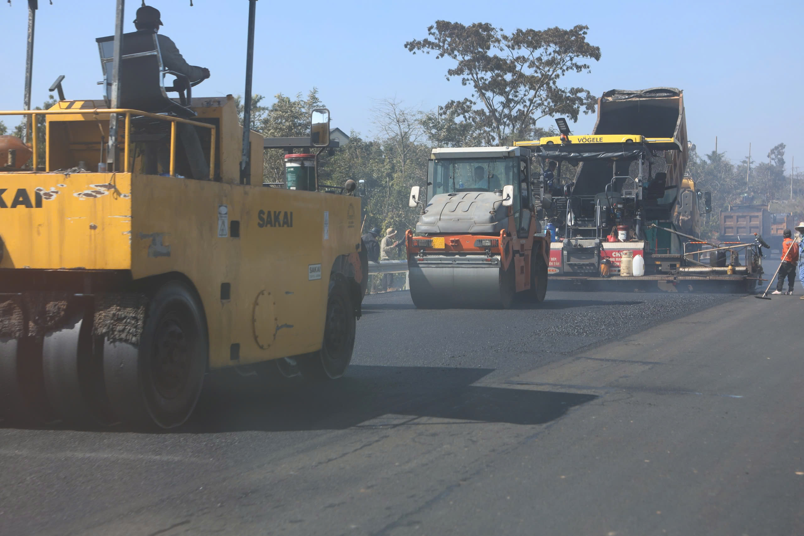 Thực hiện kế hoạch hoàn thành Dự án thành phần 3 thuộc Dự án đầu tư xây dựng đường bộ cao tốc Khánh Hòa – Buôn Ma Thuột giai đoạn 1